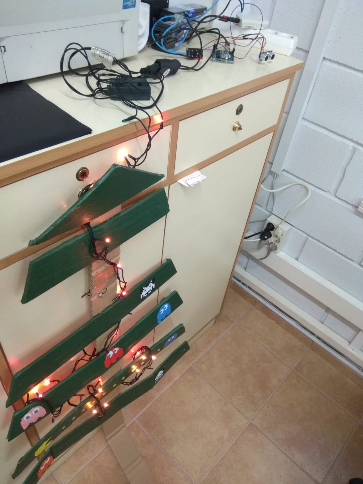 Proyecto Arduino – control luces de un árbol de Navidad